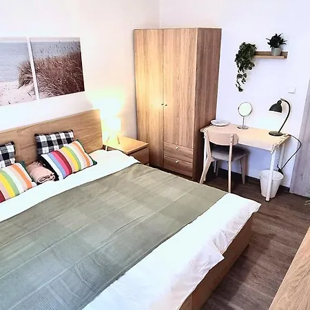 Apartament The Lume Flat - Self Check-in 2br Family In 8 Near Tram Praga